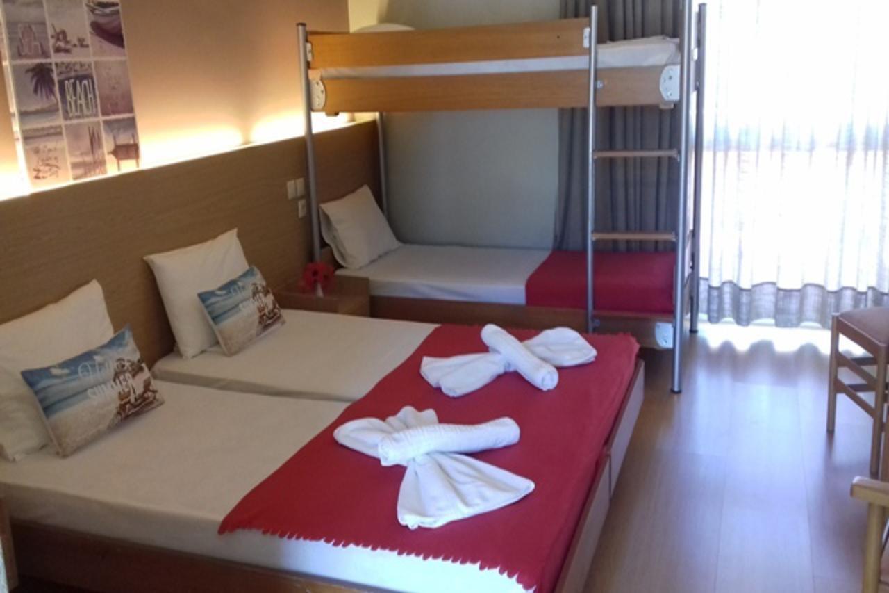 Hotel Margarita Corinth Luaran gambar